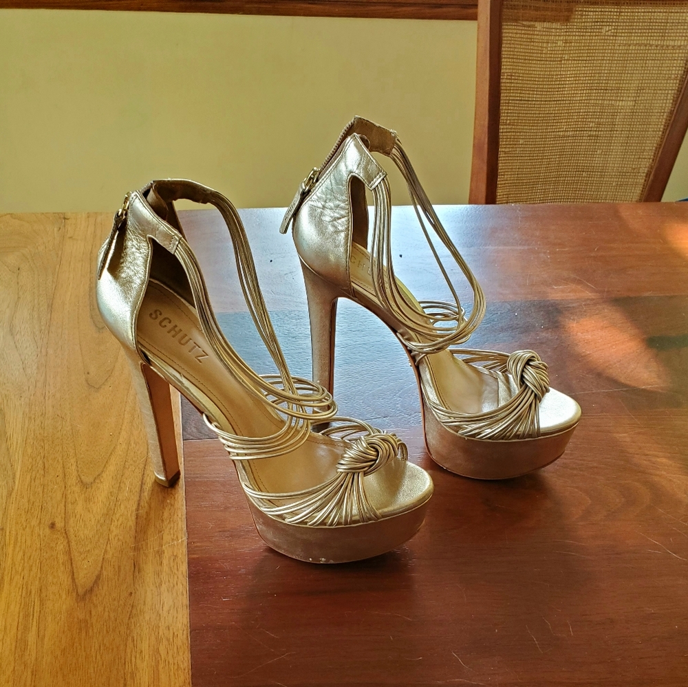 Schutz Gold Heels - US W 9